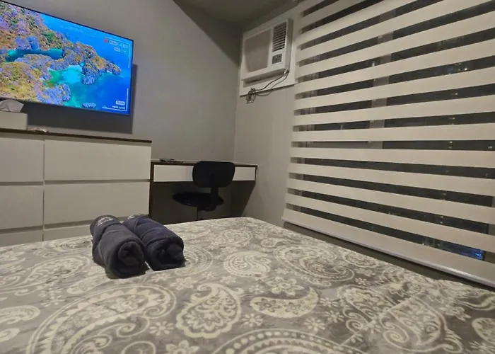Style With Pool View & Fast Wi-fi 4pax 아파트호텔 세부