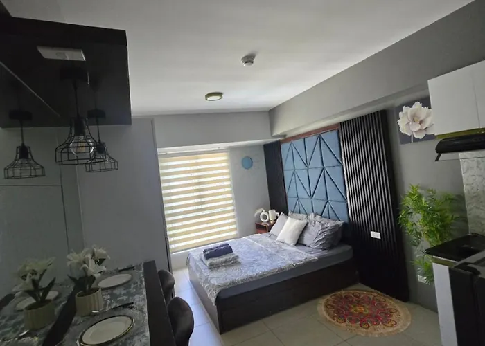 Style With Pool View & Fast Wi-fi 4pax 아파트호텔 세부